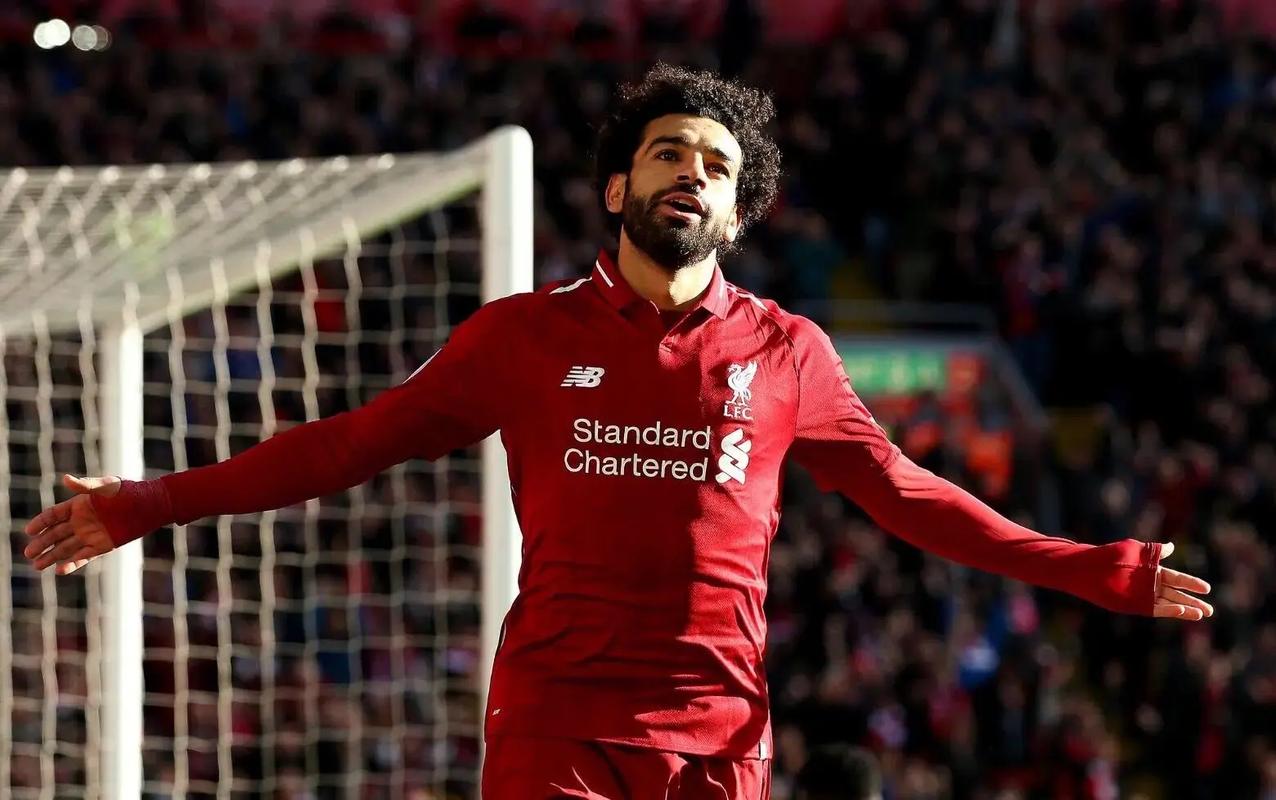 成都蓉城客场挑战神户胜利船，力争在亚冠赛场扭转颓势，力争晋级淘汰赛。（成都蓉城客战神户胜利船，盼在亚冠止颓冲击淘汰赛）