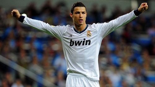 劳塔罗2025年12场欧冠进12球，欧冠主场连续5场破门（劳塔罗2025年欧冠12战12球，主场已连进5场）