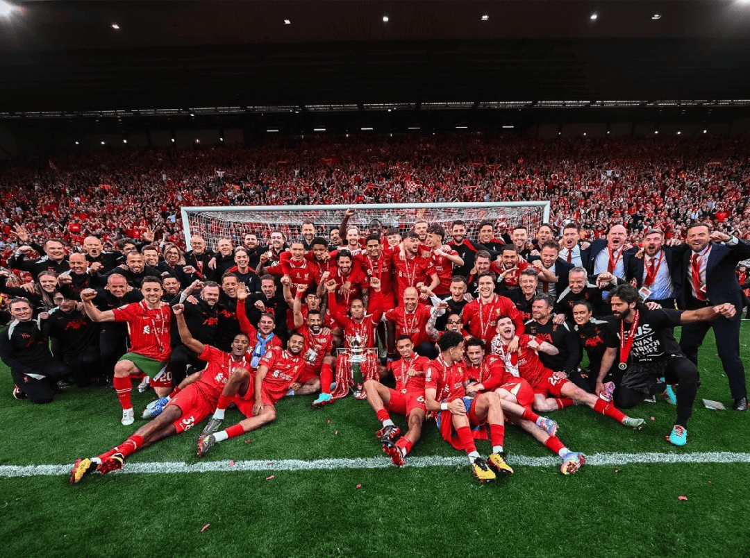 小贝：我希望梅西退役后住迈阿密，但他说只想住在诺坎普附近