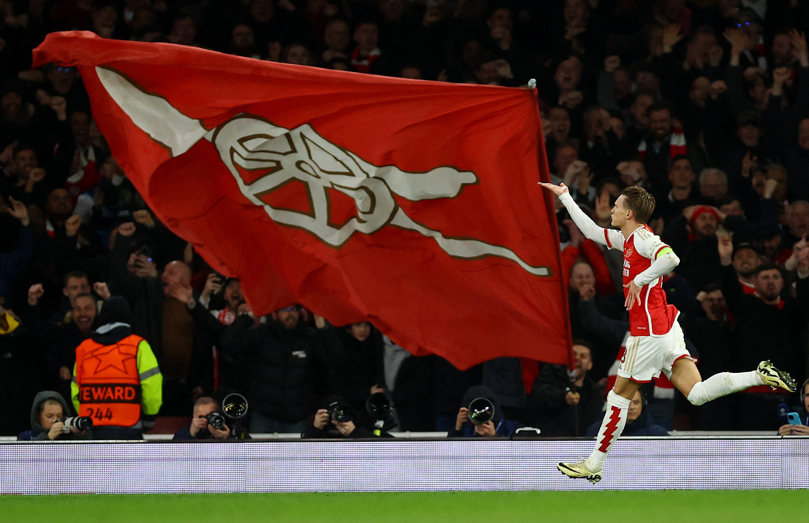 球星自曝每日训练 8 小时，坚持令人动容