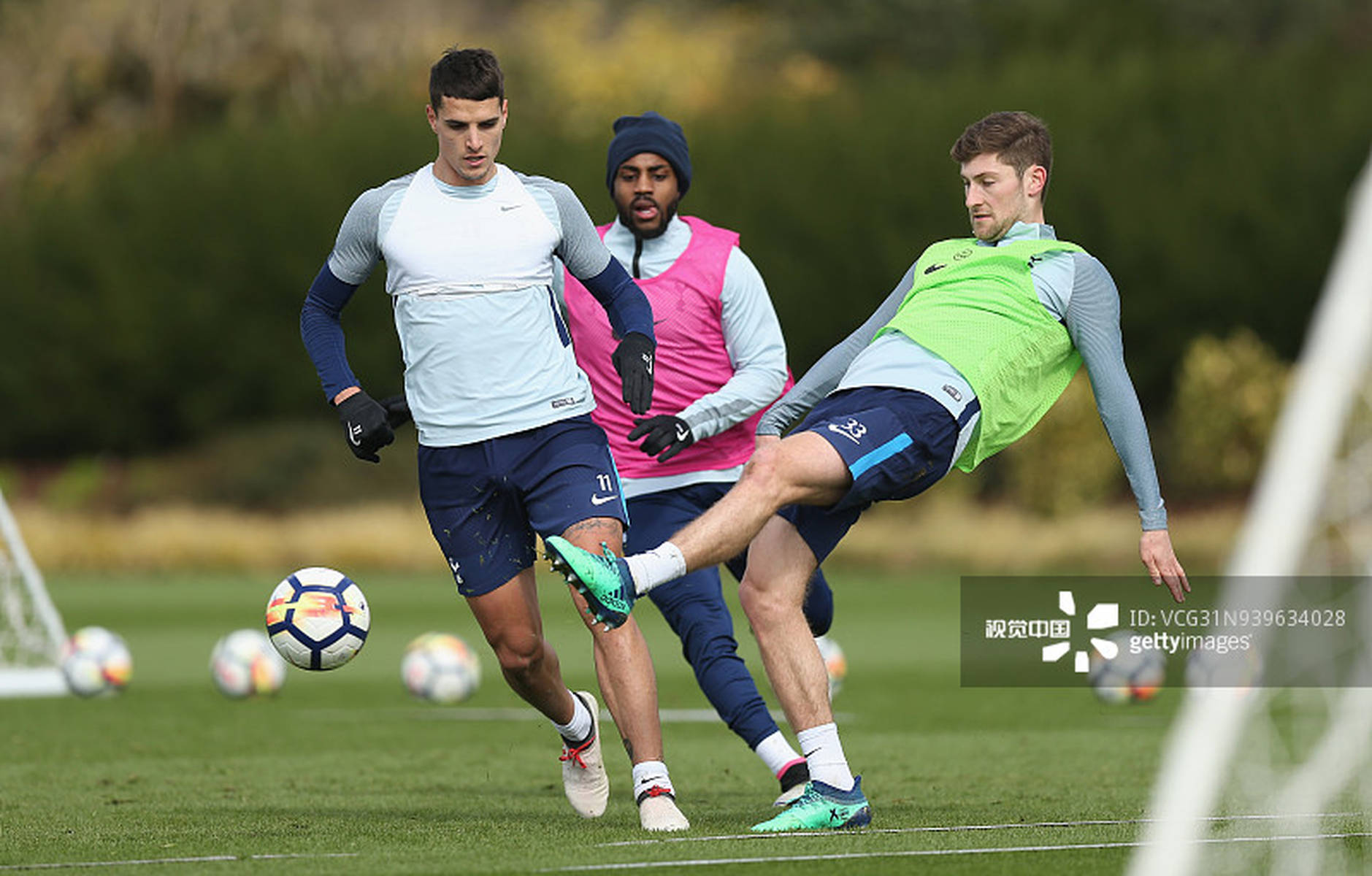 半场：拜仁1-1圣保利，格雷罗扳平，卡尔中柱，洪通吉破门+伤退