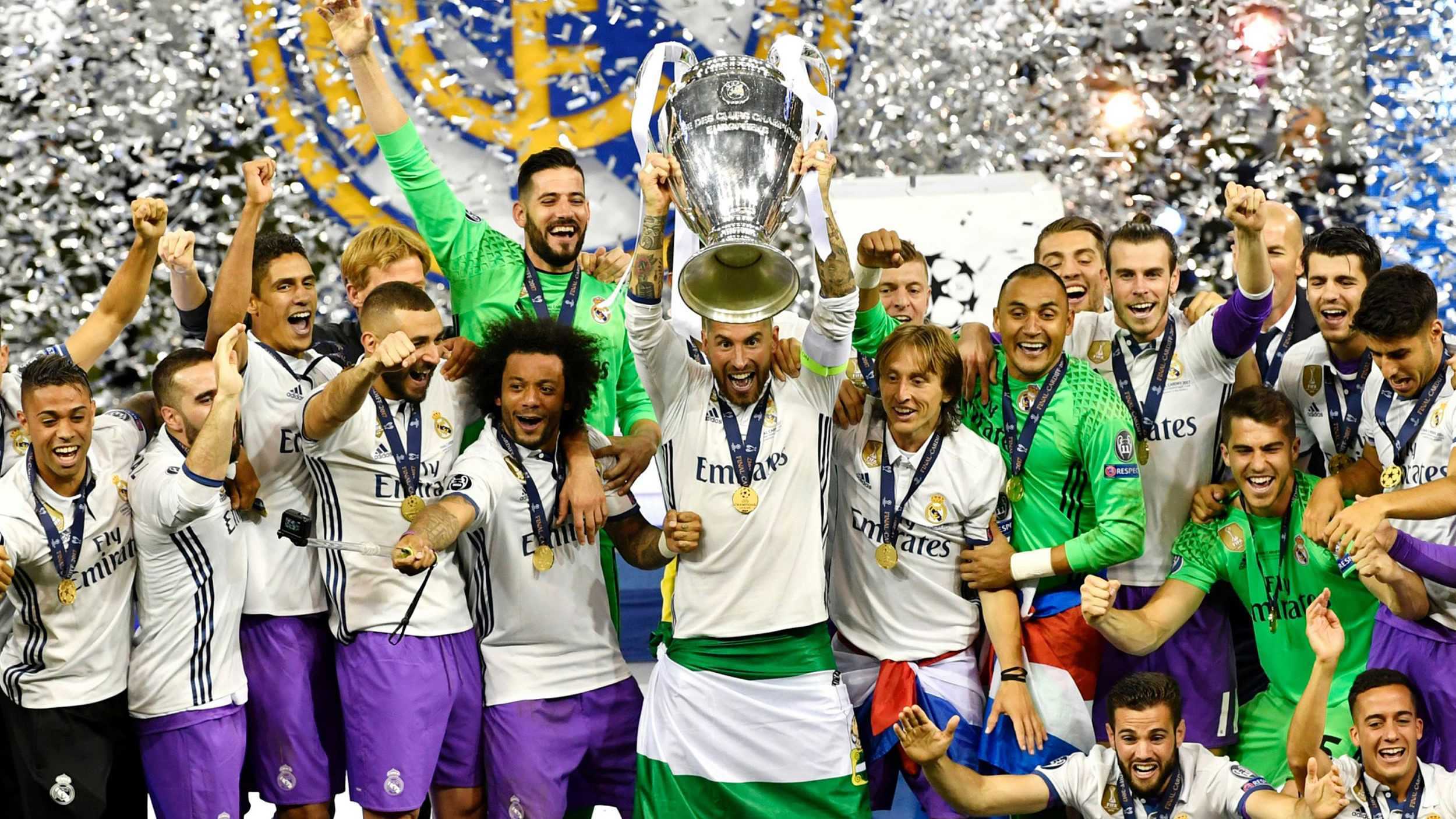 足球报：多支中超球队巨额欠税，以亿元为单位拖欠税款（足球报：多家中超俱乐部拖欠税款，金额以亿元计）