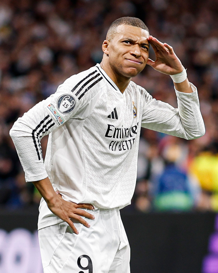 边锋突破一条龙，全场沸腾