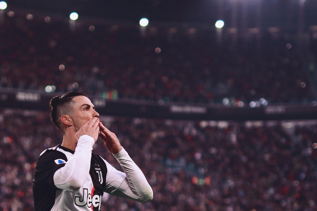 神户主帅：我们知道申花球员的水平，开始阶段我们一度被压制（神户主帅：申花球员实力不俗，我们在开场阶段曾被压制）