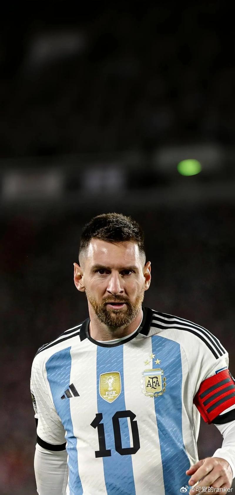 官方：26岁的前比利时国脚、国米旧将范赫斯登退役